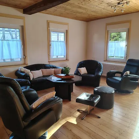 Wohnung-in-alten-fachwerkhaus-im-vogelsberg-im-1-obergeschoss