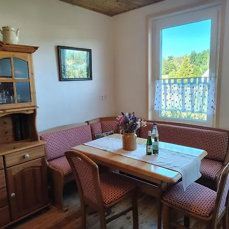 Wohnung-in-alten-fachwerkhaus-im-vogelsberg-im-1-obergeschoss Romrod