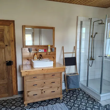 Wohnung-in-alten-fachwerkhaus-im-vogelsberg-im-1-obergeschoss Appartement *