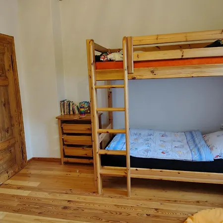 Wohnung-in-alten-fachwerkhaus-im-vogelsberg-im-1-obergeschoss * Romrod